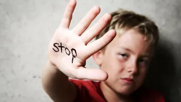 Educatoare, condamnată la închisoare. Cum îi abuza pe copii ce se aflau în grija ei. „E bou rău, mă! Exact ca tac-su!