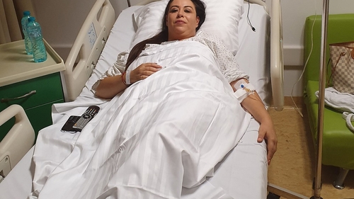 Oana Roman, de urgență la spital: "V-am spus că nu mă simt bine". Cât de gravă este starea fiicei lui Petre Roman