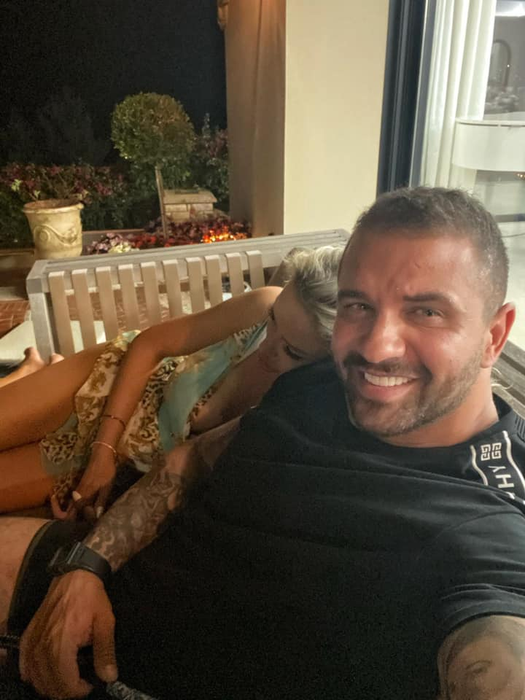 Bianca Drăgușanu, declarație de dragoste pentru noul iubit. Cum a surprins-o bărbatul misterios care o face fericită | FOTO