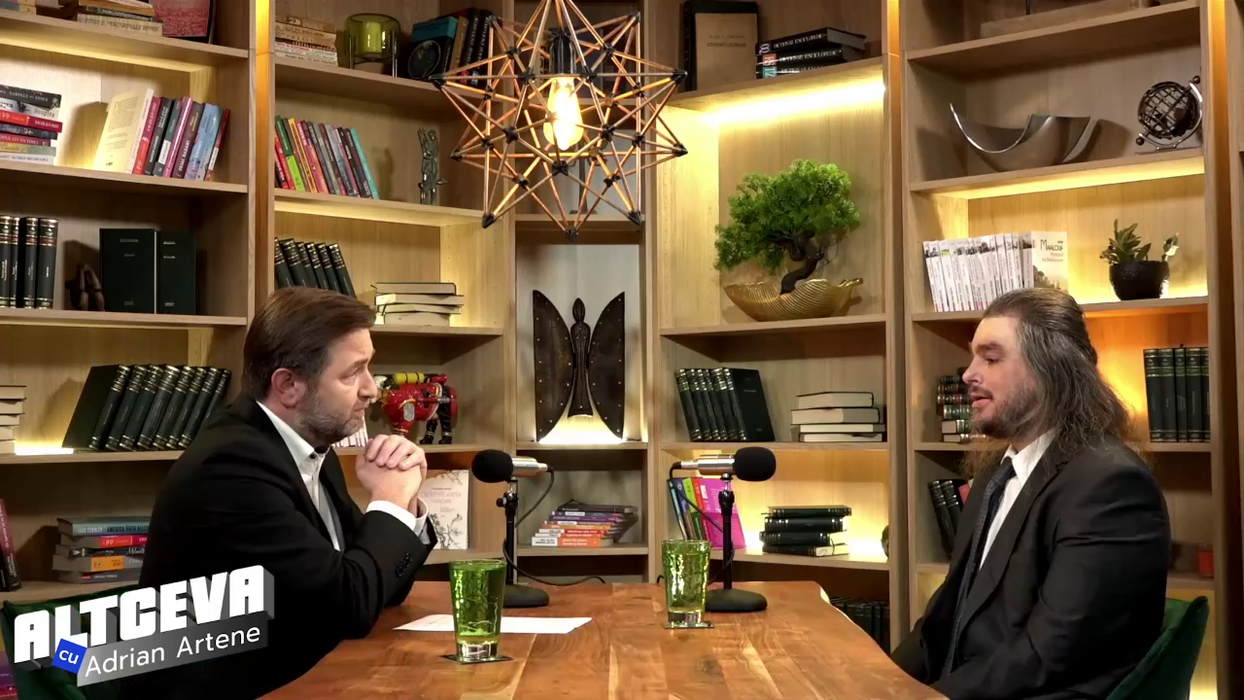 Podcastul poate fi urmărit integral pe canalul de YouTube ”ALTCEVA cu Adrian Artene” / (Sursa: Captură video)