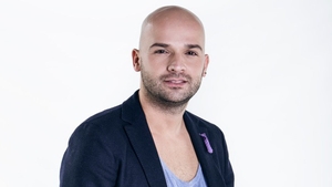 Andrei de la "Alb Negru", despre viaţa lui de proaspăt tătic: "Schimb scutece, mi se pare..."