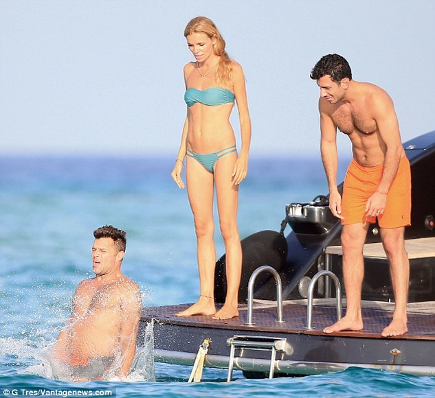 Celebrul RICKY MARTIN se pregăteşte de nuntă! Fericitul eveniment va fi unul grandios