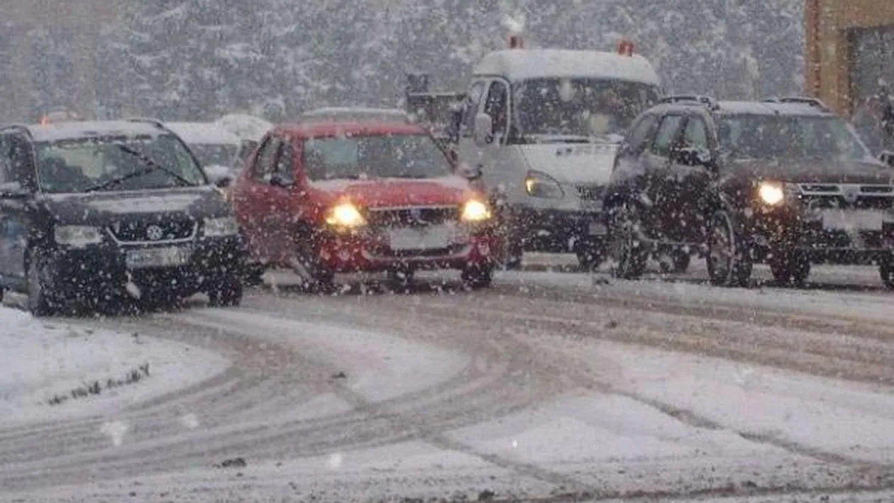 Atenţionare! COD GALBEN de ninsoare, ploi şi vânt în toată ţara în weekend