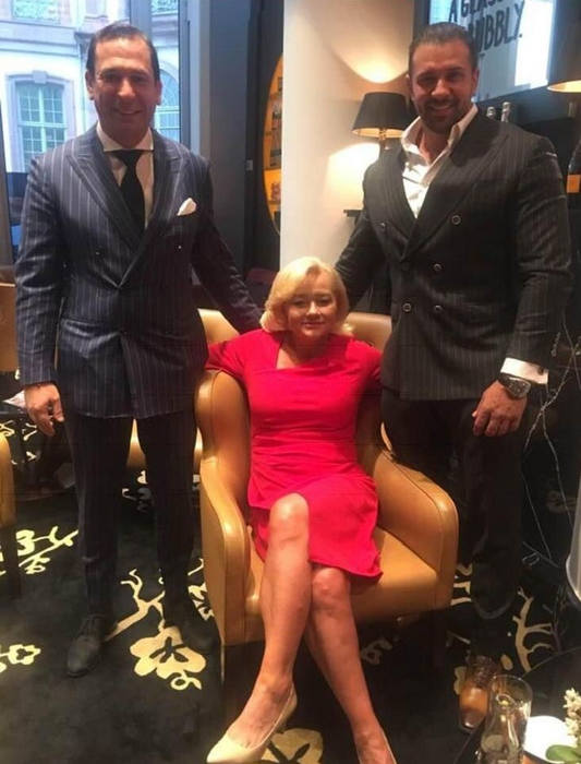 Alex Bodi, Joseph și Tammy Morrison, principalul sponsor al proiectului din Uganda