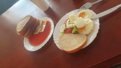 „Chiar dacă suntem români, nu înseamnă că suntem porci”. Revolta unei românce după o experiență la all inclusive în Bulgaria