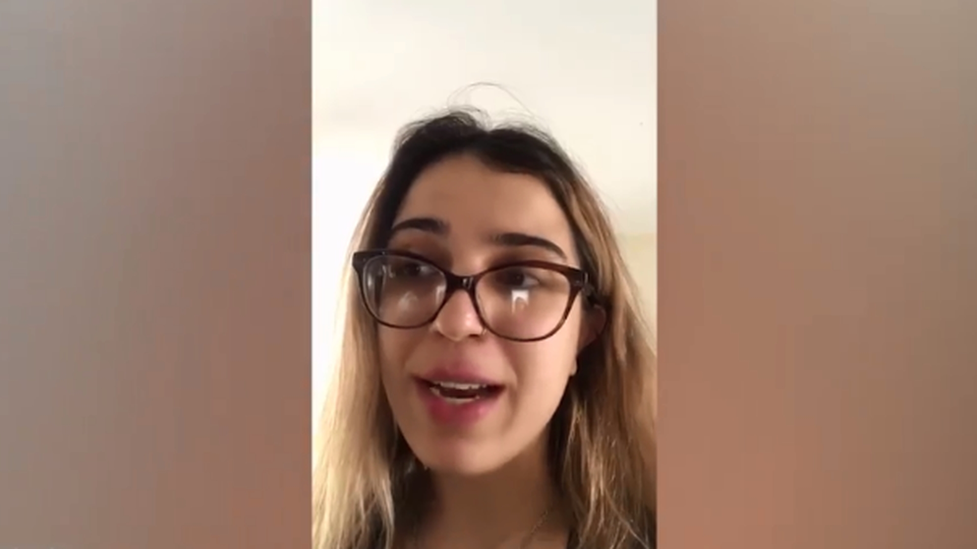 Povestea incredibilă a unei tinere ce a aflat că a fost adoptată. „Ar trebui făcut un film după viața ei”