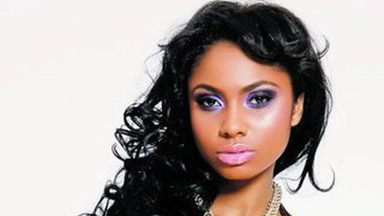 Laurette si-a luat adio de la vacanta