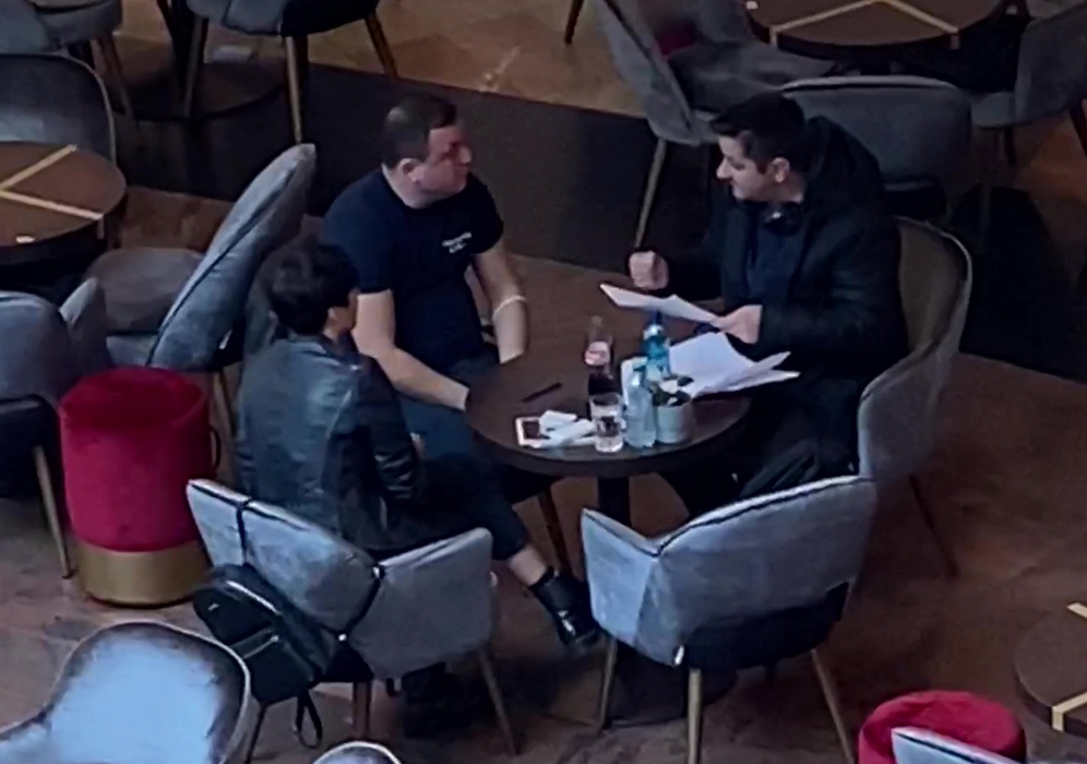 Octavian Strunilă și Leonid Doni s-au întâlnit în Mall, la o cafea, dar și cu un contract de semnat