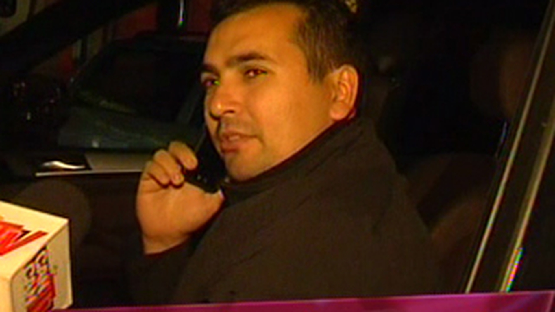 Lucian Mitrea a calcat din nou stramb! A fost prins cu o blonda! "La mine la birou vin multe femei!"