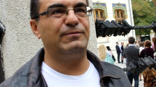 S-a terminat vacanta! Margineanu canta de-acum dupa cum ii joaca copiii!