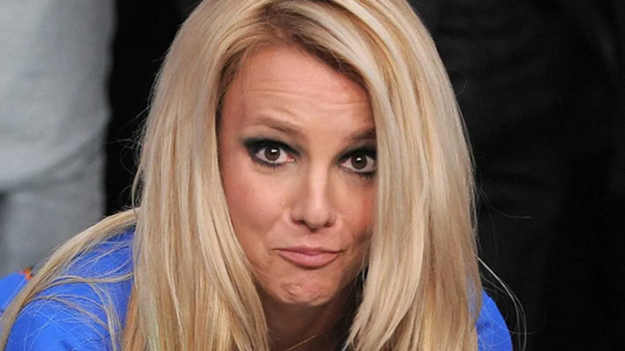 A rămas fără sâni! Vezi ce divă a slăbit atât de mult încât şi-a pierdut bustul impresionant