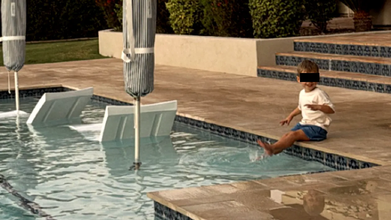 Tragedie in familia unei faimoase influencerițe! Fiul ei în vârstă de 3 ani a murit după un accident la piscină