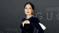 Salma Hayek șochează din nou! Cum a apărut la premiera filmului House of Gucci