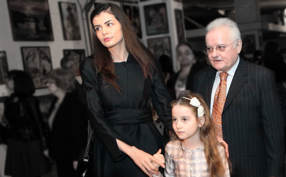 Aşchia nu sare departe de trunchi. Ce meserie va avea Irina Columbeanu, fiica lui Irinel şi a Monicăi Gabor. Va face bani frumoşi din asta