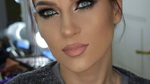 EXCLUSIV! Culisele divorţului: actele s-au semnat în noiembrie, apoi... Fosta soţie a lui Dan Alexa a şters-o de pe Fb 
pe Anamaria Prodan. Avem mesajele pe care i le-a ”trimis”!