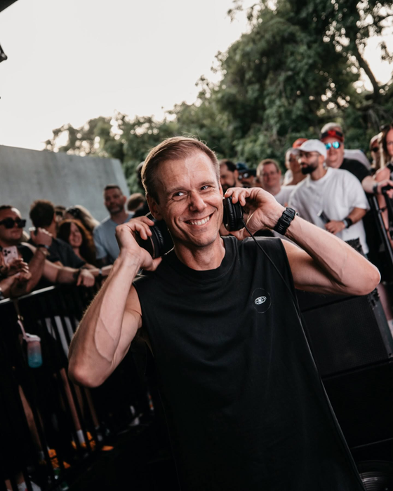 Armin van Buuren a făcut spectacol la Iași, dar cele 3 milioane nu s-au achitat. Cel mai scump show plătit din bani publici s-a terminat în instanță!