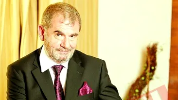 Gigi Dumbrava isi trece telefonul la secret