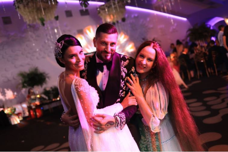 Adelina Pestrițu, lecție de viață emoționantă! Își vinde rochia de mireasă purtată în biserică pentru o cauză nobilă. Câte mii de euro valorează creația vestimentară