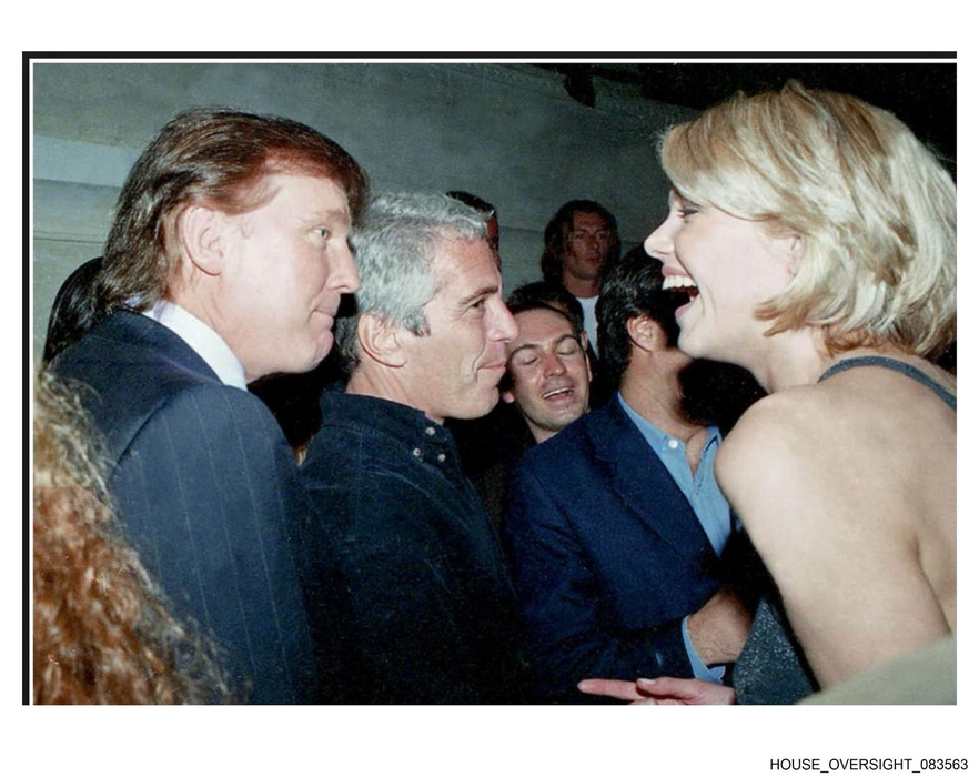 Noi fotografii din dosarul Jeffrey Epstein! Donald Trump, Bill Clinton și Bill Gates, surprinși la petrecerile controversate
