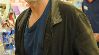 Charlie Sheen va sta 30 de zile dupa gratii