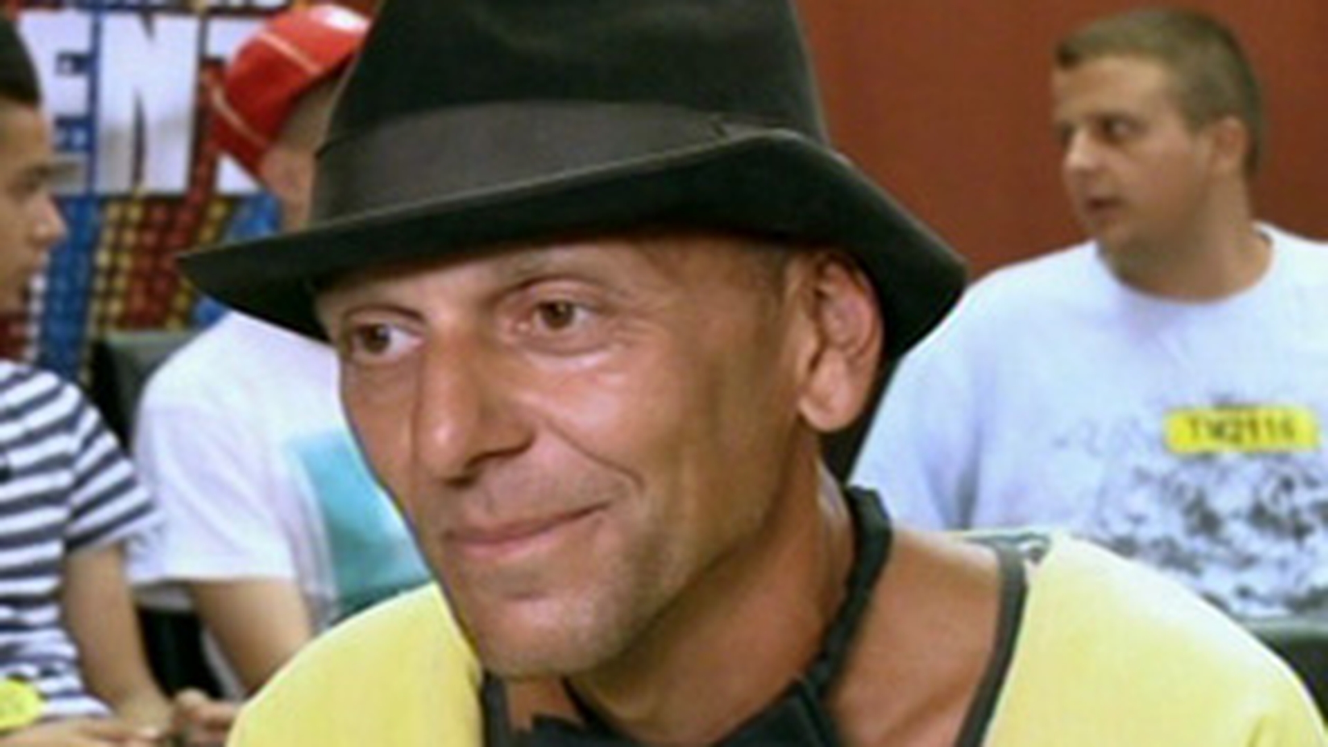 Mecanicul care a dansat break dance la "Romanii au talent" nu l-a impresionat pe Mihai Petre, dar a fost laudat: "Dansezi genial pentru un mecanic!"