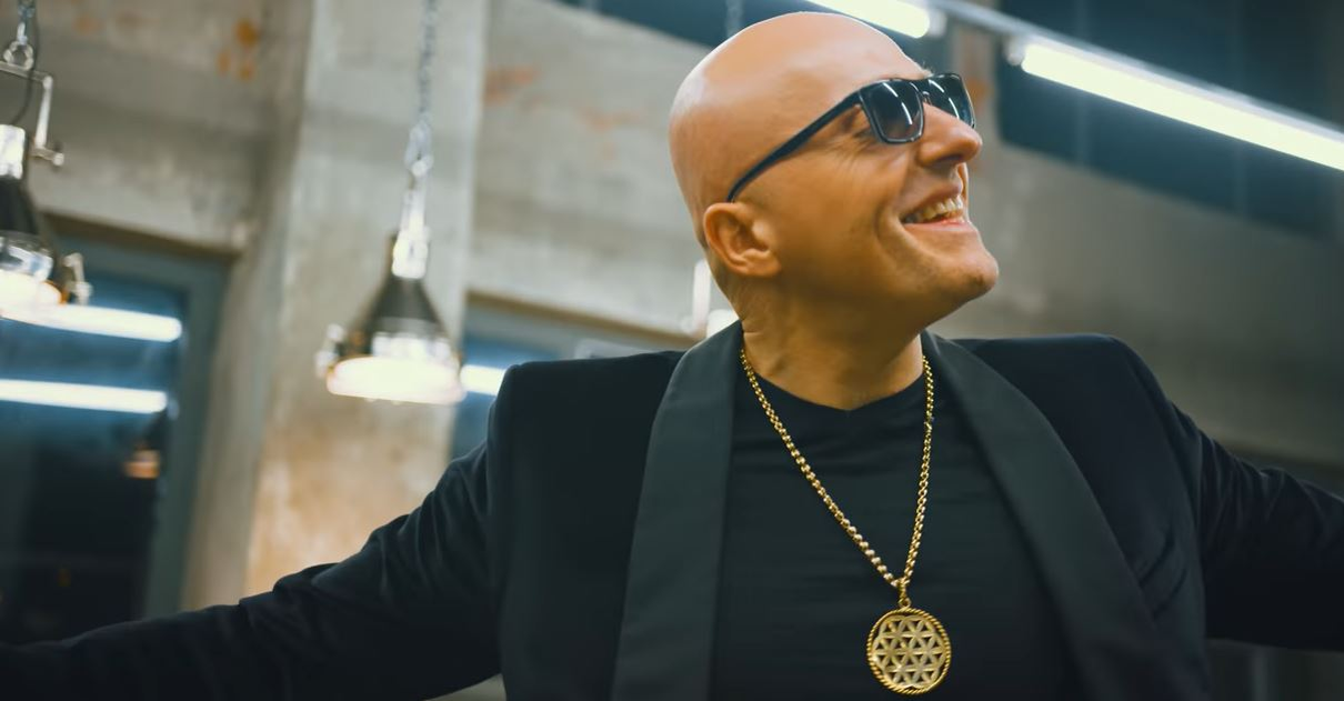 Loredana Groza, melodii senzaționale alături de 10 dintre cei mai apreciați maneliști! Florin Salam și Vali Vijelie, printre artiștii pe care Costi Ioniță i-a convins să colaboreze | VIDEO