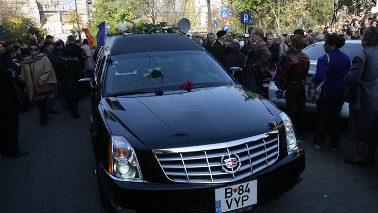 Luca Calinescu va fi condus pe ultimul drum in acelasi Cadillac ca si Adrian Paunescu!