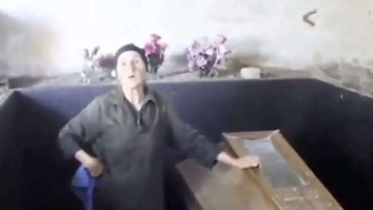 De-a dreptul bizar! Aceasta femeie traieste in casa cu trupul mumificat al fiului sau. Motivul halucinant pentru care de 18 ani refuza sa-l ingroape