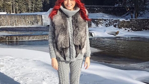 ELENA GHEORGHE, aşa cum n-ai mai văzut-o vreodată până acum! A fost alături de o prietenă şi…