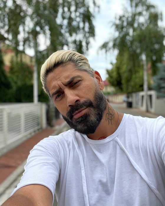 Connect-R, dezvăluiri emoţionante despre lipsurile din copilărie: „Vedeam lupta a lor mei să ne pună mâncare pe masă”