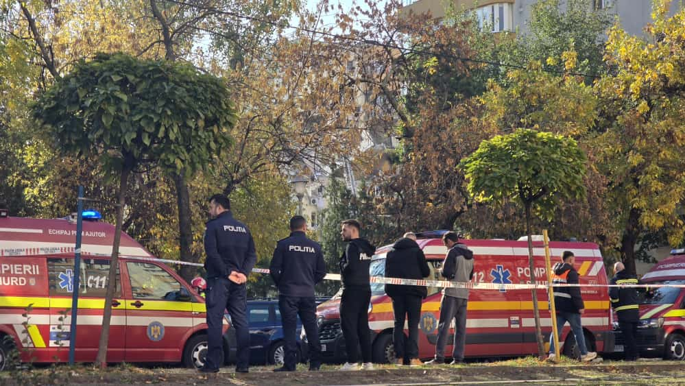 Cum arată interiorul unui apartament afectat de explozia din Sectorul 5 al Capitalei. Sălile de clasă ale liceului „Dimitrie Bolintineanu”, devastate