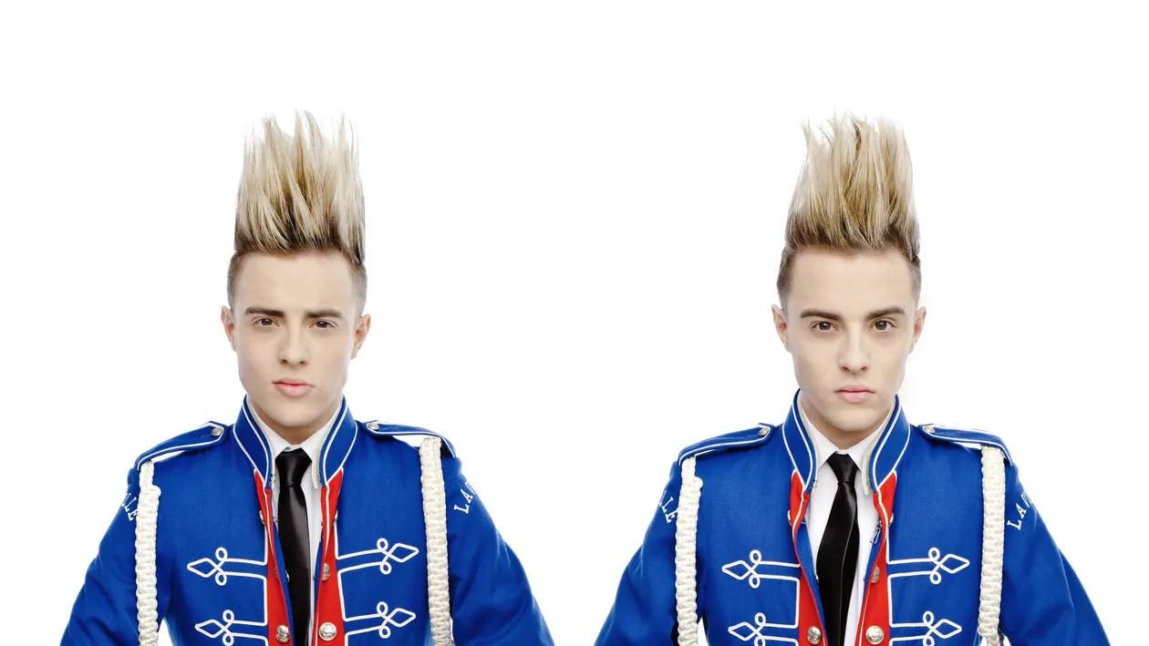 Invitati la Vocea Romaniei, gemenii de la Jedward au ajuns in tara cu o paguba de 5.000 de euro!