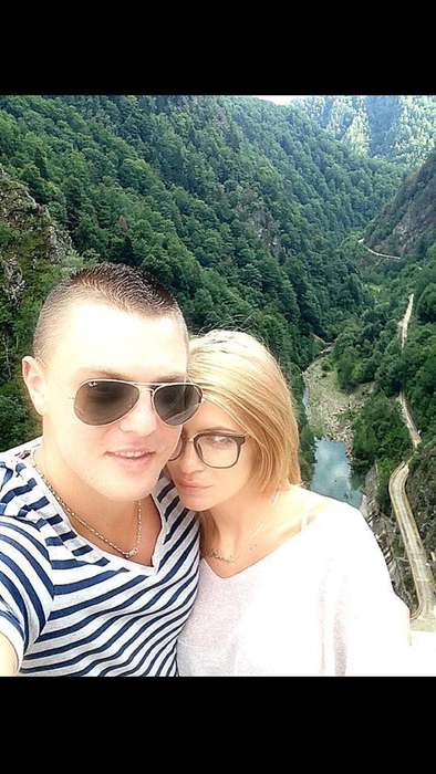 Eduard Popică este căsătorit cu Mirabela, fiica ”Regelui asfaltului”