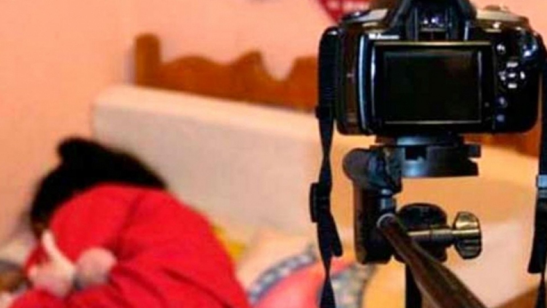 Filme pentru adulți, făcute de copile din Iași! Scandal monstru în capitala Moldovei