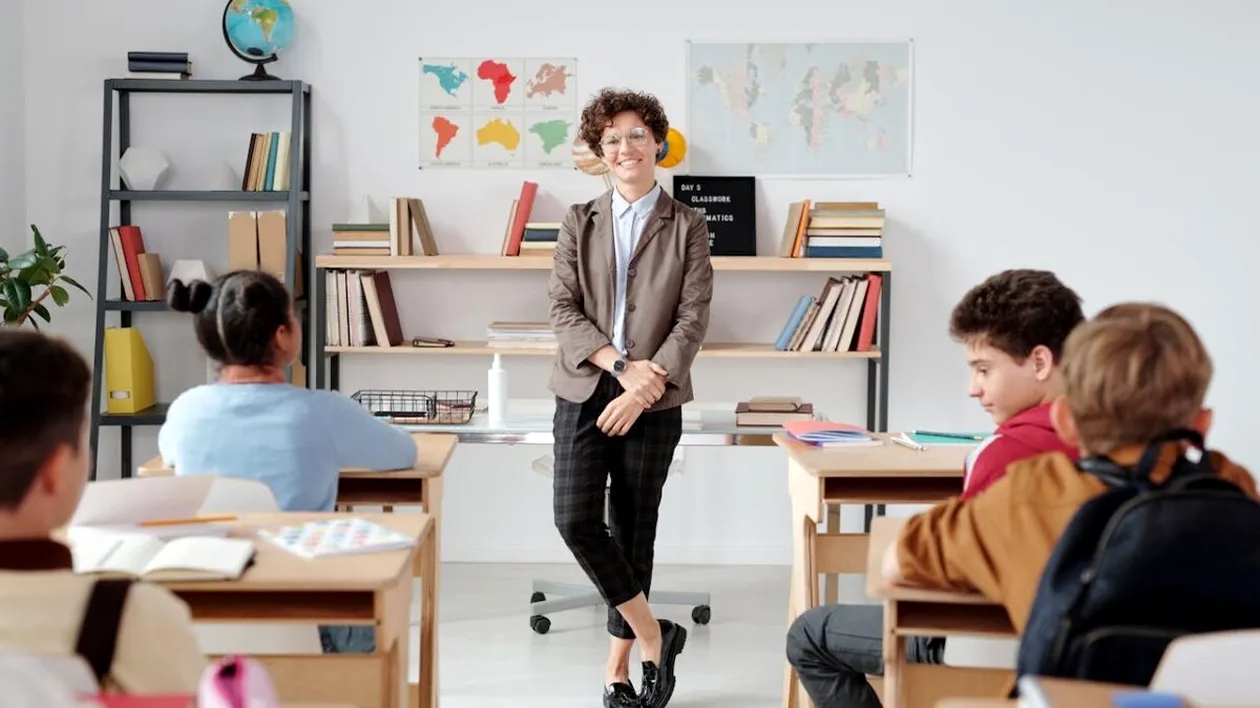 Lovitură pentru elevi în anul școlar 2025-2026. Nu vor mai mânca la școală