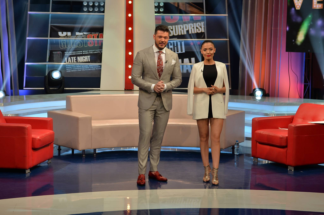 Andreea Mantea a părăsit de urgență platoul emisiunii! Ce s-a întâmplat și care a fost declarația lui Victor Slav care a rămas să prezinte night show-ul