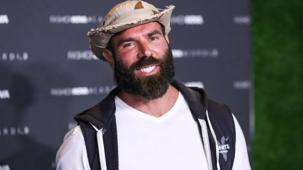 Regele Instagramului, scos pe ușa din dos! Dan Bilzerian spune că tatăl său i-a furat imperiul
