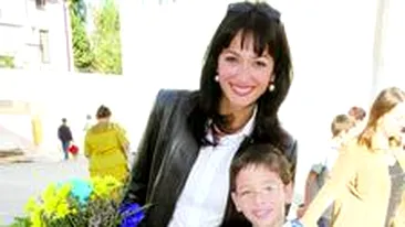 Mamicile-vedete si-au dus copiii la scoala