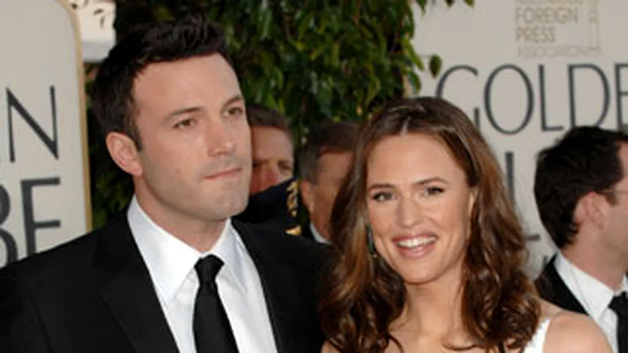 Ei sunt parintii anului 2012!  Jennifer Garner, Ben Affleck si Jessica Simpson sunt pe lista!