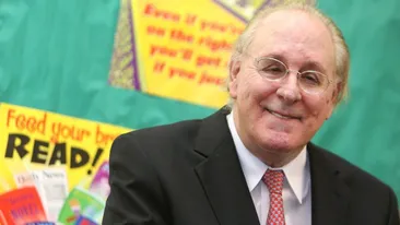 A murit autorul romanului „Forrest Gump”, Winston Groom, care a dat viață personajului hollywoodian interpretat de Tom Hanks