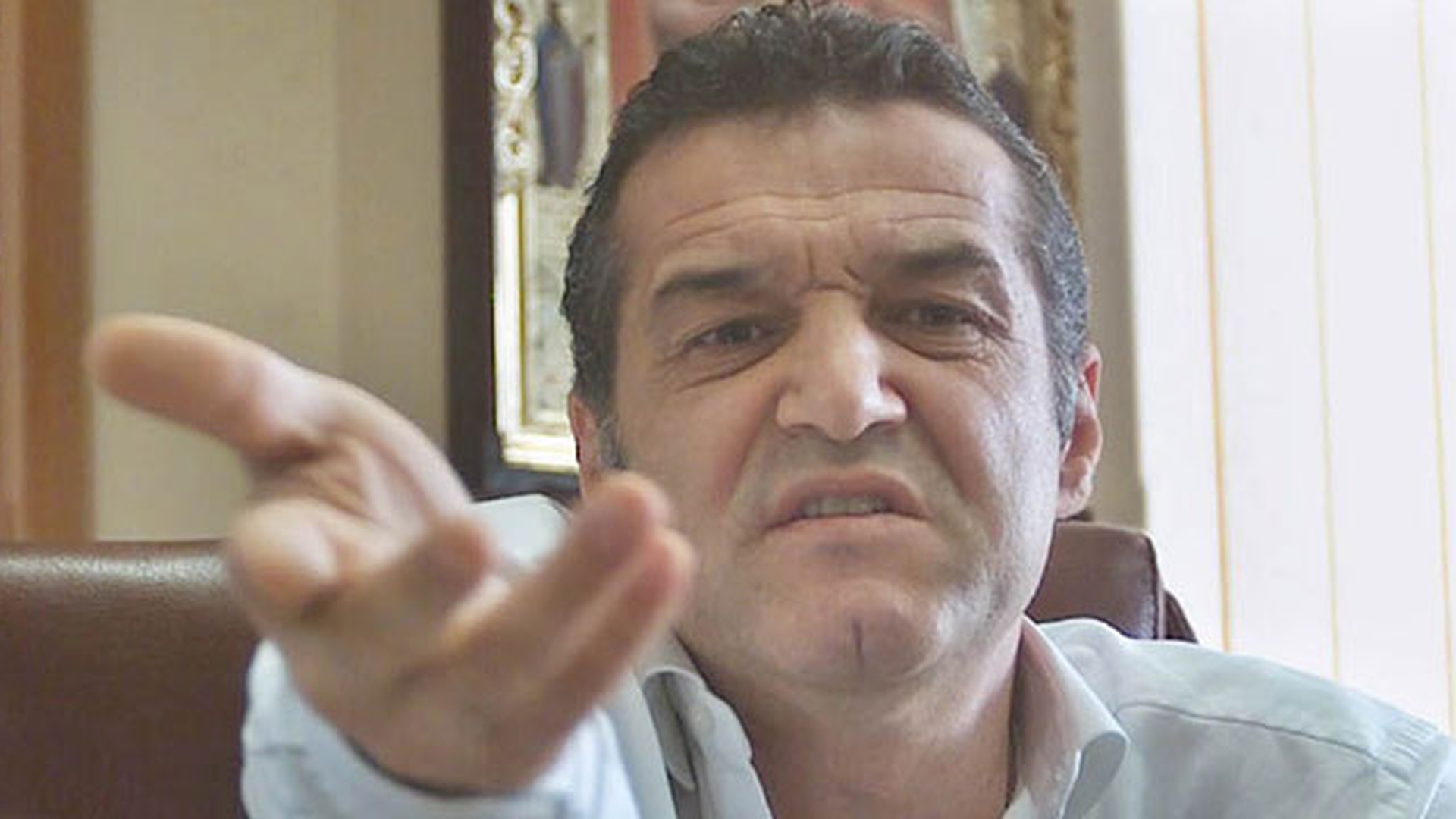 Gigi Becali, amenintat de un prezentator TV: "Sa ma tii minte toata viata ta, nenorocitule. O sa te toc si o sa te fac zdrente"