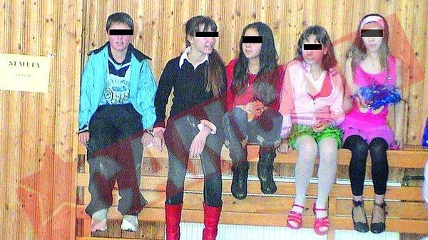 Profesor de sport acuzat ca a hartuit elevele