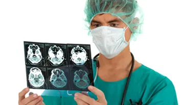 O focsaneanca de 25 de ani a murit pentru ca era inchis la tomograf!