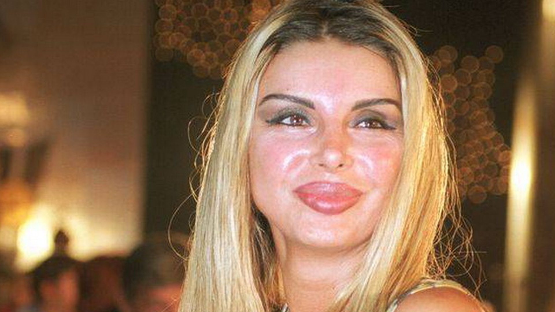 COSMAR pentru Marinela Nitu! Sotia lui Miron Cozma nu mai are voie sa iasa din casa, sa vorbeasca la telefon sau sa se uite la TV