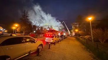 BREAKING! A ars Teatrul Masca din București. Incendiu de proporții
