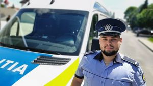 Hoț prins în flagrant la un eveniment. Un polițist aflat în timpul liber l-a surprins în timp ce fura mai multe genți și portofele