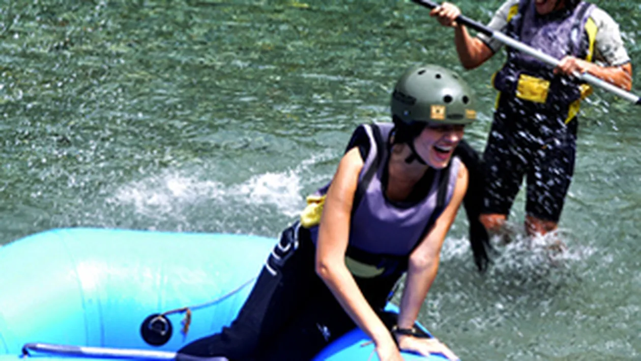 Silvia Launeanu: M-a atras ideea de a infrunta curenti, vartejuri si cascade intr-o barcuta pneumatica!