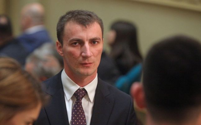 Marian Godină