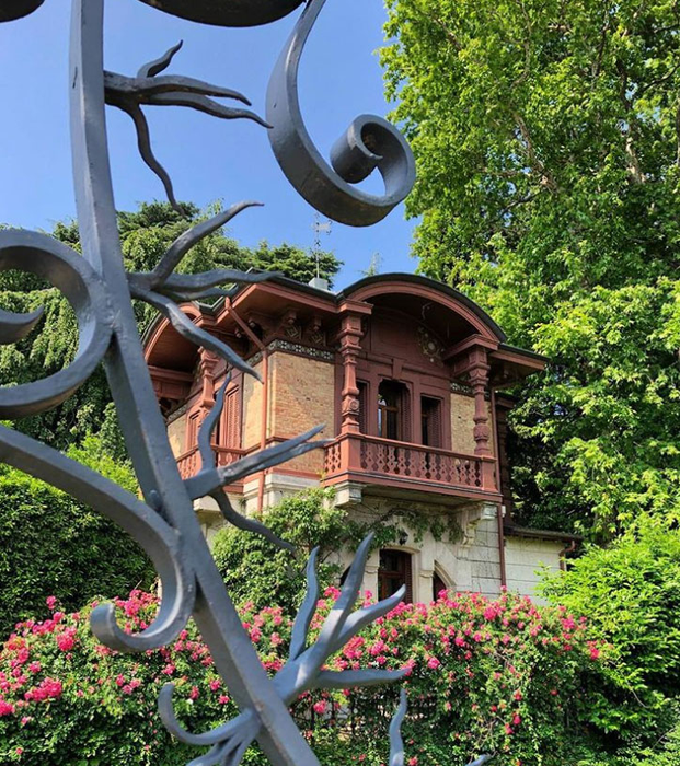 Delia și Răzvan Munteanu au fost nași pentru un cuplu de prieteni, într-un decor de basm, pe malul lacului Como