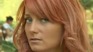 Sylvia e in depresie! Vedeta are probleme cu podoaba capilara si risca sa cheleasca daca continua in ritmul asta